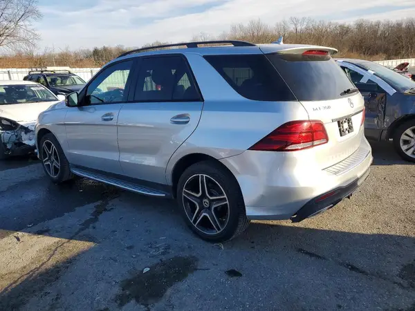 4JGDA5HB5JB078230 2018 MERCEDES-BENZ GLE - Image 2