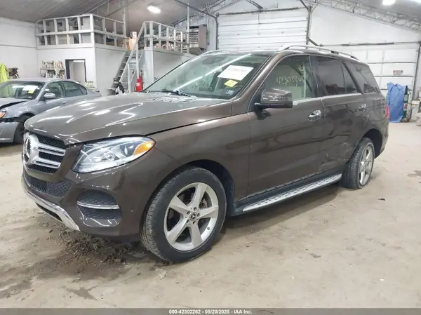 4JGDA5HB5JB128818 2018 MERCEDES-BENZ GLE - Image 2