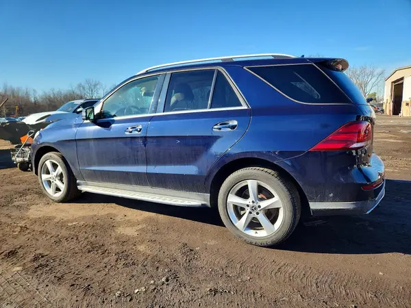 4JGDA5HB5JB129810 2018 MERCEDES-BENZ GLE - Image 2