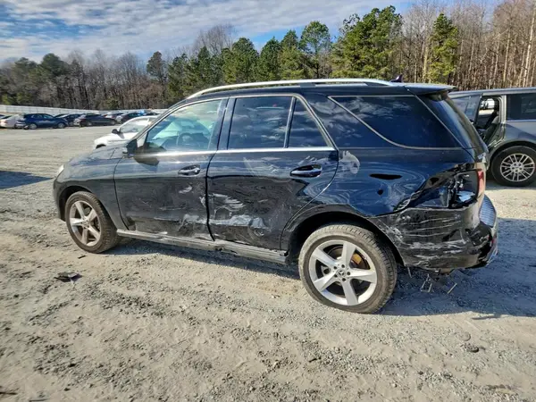 4JGDA5HB5JB137289 2018 MERCEDES-BENZ GLE - Image 2