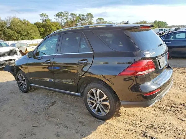 4JGDA5HB6GA631899 2016 MERCEDES-BENZ GLE - Image 2