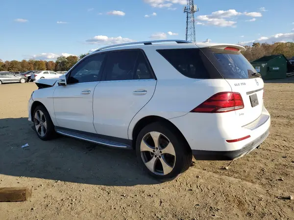 4JGDA5HB6GA635578 2016 MERCEDES-BENZ GLE - Image 2