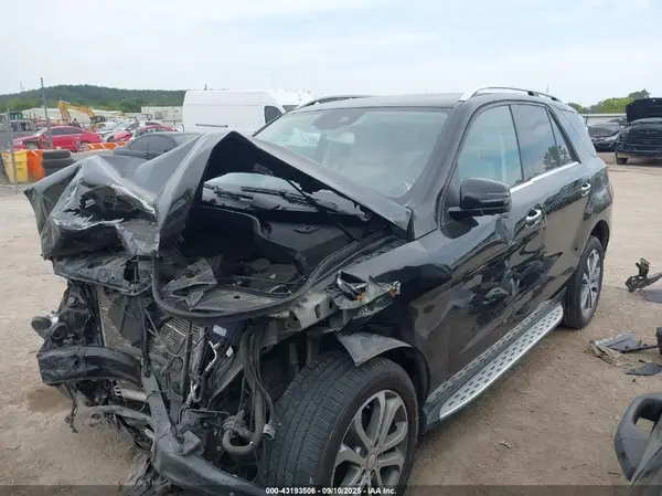 4JGDA5HB6GA650758 2016 MERCEDES-BENZ GLE - Image 2
