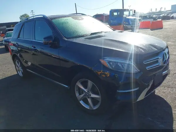 4JGDA5HB6GA684201 2016 MERCEDES-BENZ GLE - Image 1