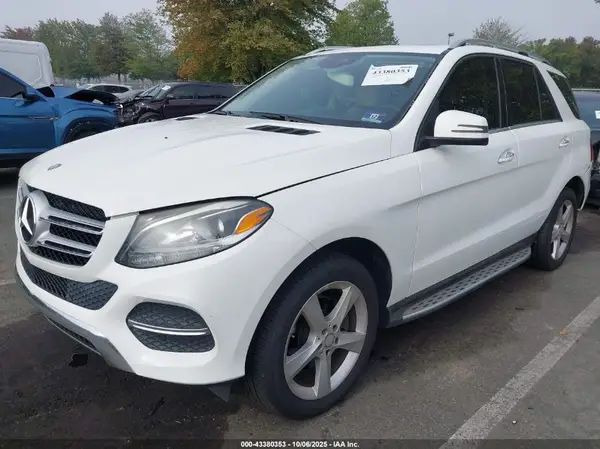 4JGDA5HB6GA693870 2016 MERCEDES-BENZ GLE - Image 2