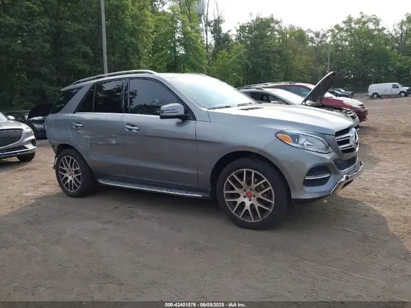 4JGDA5HB6GA694484 2016 MERCEDES-BENZ GLE - Image 1