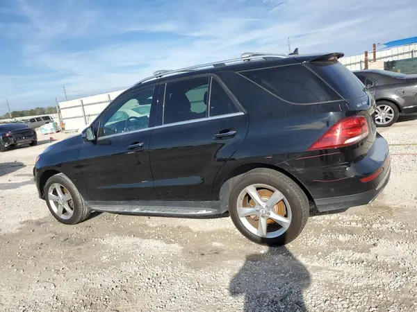 4JGDA5HB6GA777025 2016 MERCEDES-BENZ GLE - Image 2