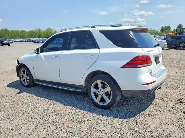 4JGDA5HB6GA802778 2016 MERCEDES-BENZ GLE - Image 2