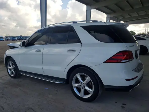 4JGDA5HB6GA811688 2016 MERCEDES-BENZ GLE - Image 2