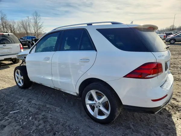 4JGDA5HB6HA817606 2017 MERCEDES-BENZ GLE - Image 2