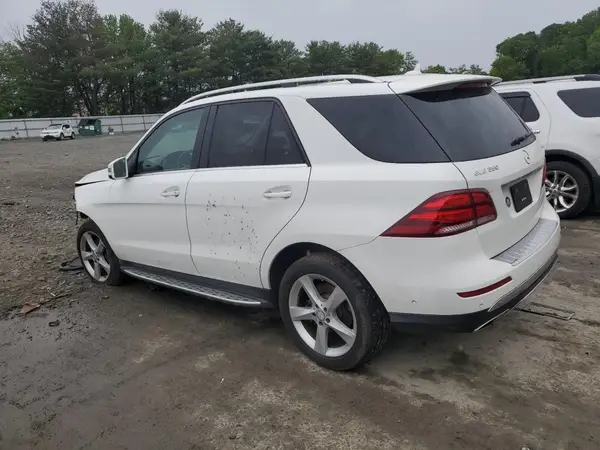 4JGDA5HB6HA839458 2017 MERCEDES-BENZ GLE - Image 2