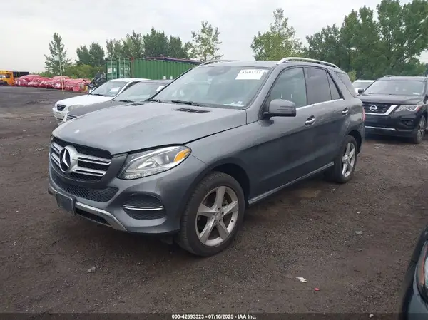 4JGDA5HB6HA876767 2017 MERCEDES-BENZ GLE - Image 2