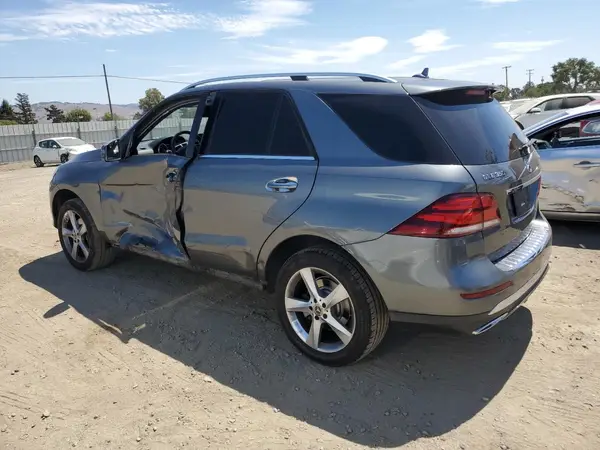 4JGDA5HB6HA913980 2017 MERCEDES-BENZ GLE - Image 2