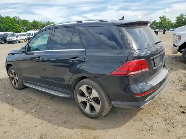 4JGDA5HB6HA916670 2017 MERCEDES-BENZ GLE - Image 2