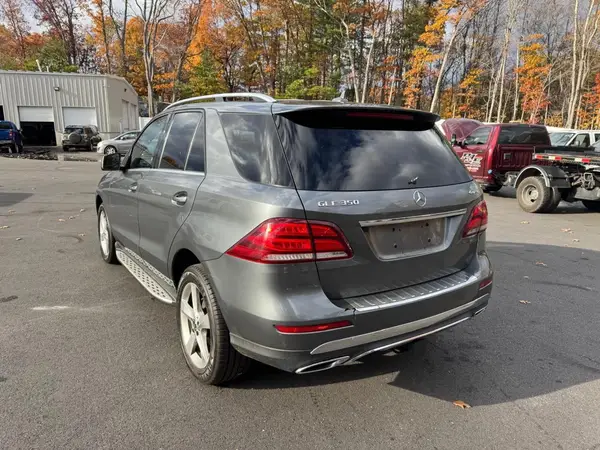 4JGDA5HB6HA920203 2017 MERCEDES-BENZ GLE - Image 2