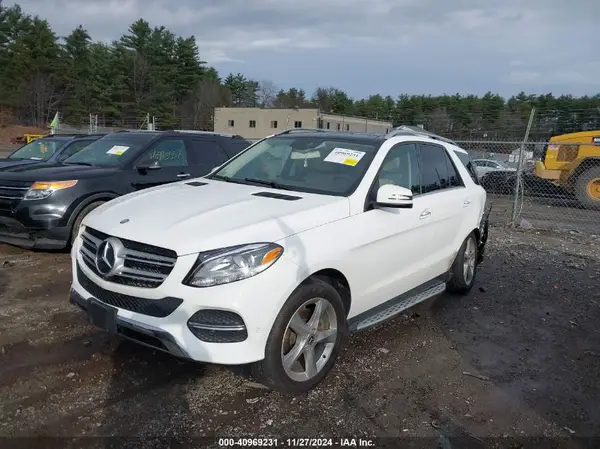 4JGDA5HB6HA934876 2017 MERCEDES-BENZ GLE - Image 2