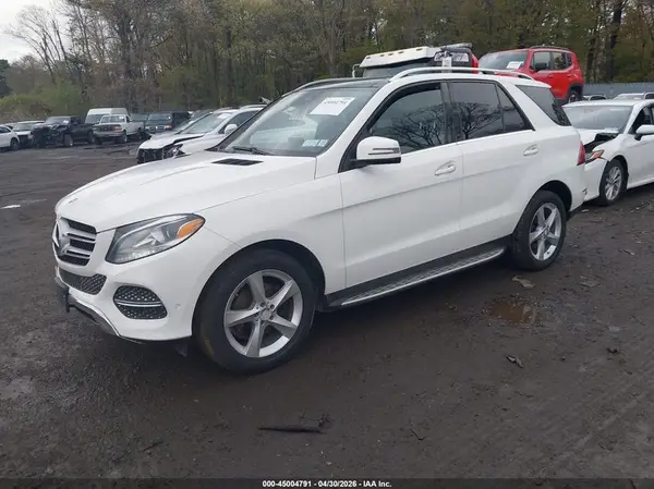 4JGDA5HB6HA950303 2017 MERCEDES-BENZ GLE - Image 2