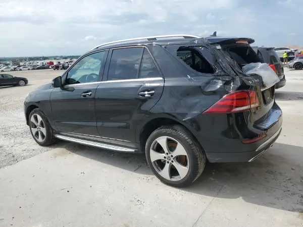 4JGDA5HB6HA978828 2017 MERCEDES-BENZ GLE - Image 2