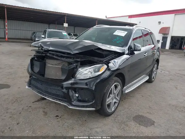 4JGDA5HB6HA990459 2017 MERCEDES-BENZ GLE - Image 2