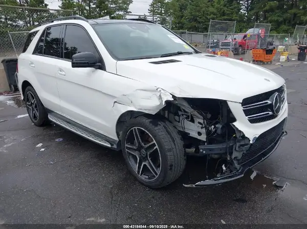 4JGDA5HB6JB010051 2018 MERCEDES-BENZ GLE - Image 1