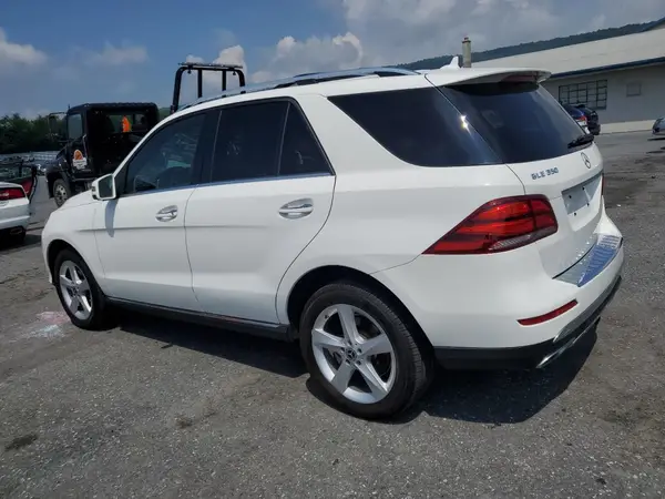 4JGDA5HB6JB012625 2018 MERCEDES-BENZ GLE - Image 2