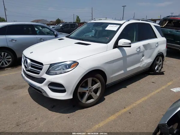 4JGDA5HB6JB022099 2018 MERCEDES-BENZ GLE - Image 2