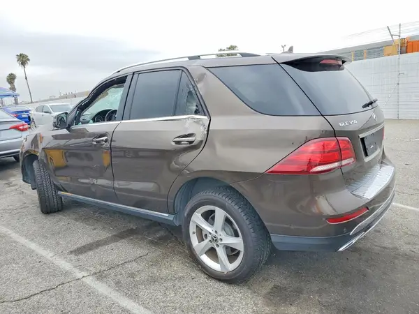 4JGDA5HB6JB029568 2018 MERCEDES-BENZ GLE - Image 2