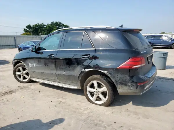 4JGDA5HB6JB065910 2018 MERCEDES-BENZ GLE - Image 2