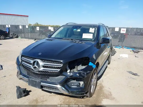 4JGDA5HB6JB076650 2018 MERCEDES-BENZ GLE - Image 2