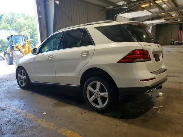 4JGDA5HB6JB095893 2018 MERCEDES-BENZ GLE - Image 2