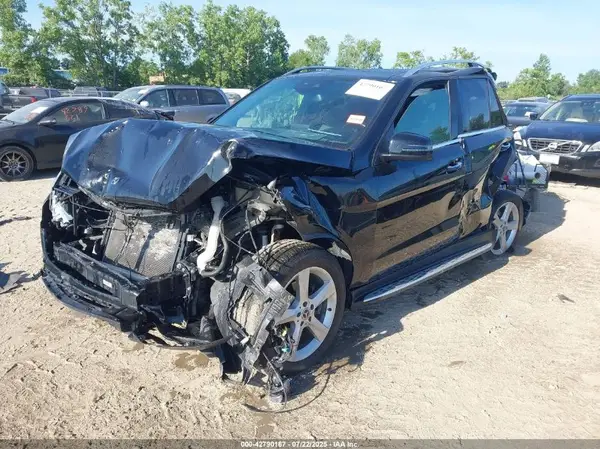 4JGDA5HB6JB097031 2018 MERCEDES-BENZ GLE - Image 2