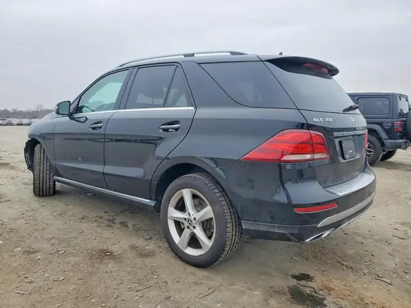 4JGDA5HB6JB127743 2018 MERCEDES-BENZ GLE - Image 2