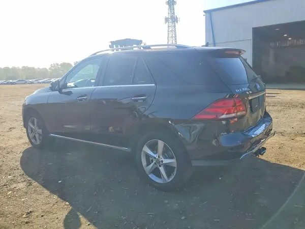 4JGDA5HB6JB144753 2018 MERCEDES-BENZ GLE - Image 2