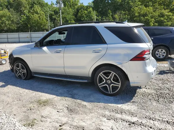 4JGDA5HB6JB157681 2018 MERCEDES-BENZ GLE - Image 2
