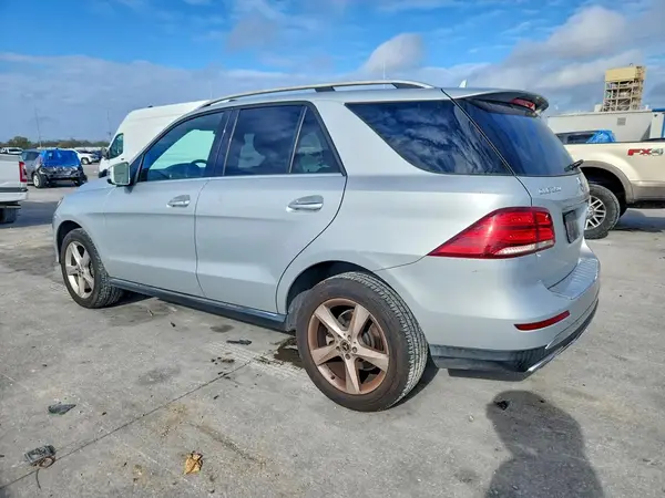 4JGDA5HB6JB161925 2018 MERCEDES-BENZ GLE - Image 2