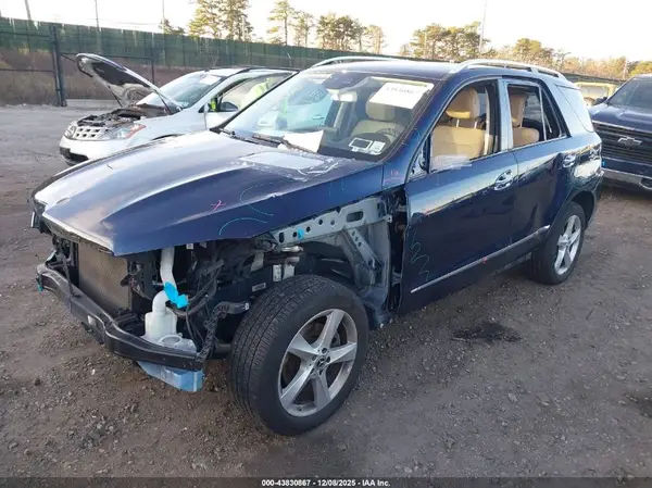 4JGDA5HB6JB180152 2018 MERCEDES-BENZ GLE - Image 2