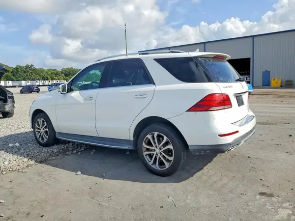 4JGDA5HB7GA631328 2016 MERCEDES-BENZ GLE - Image 2
