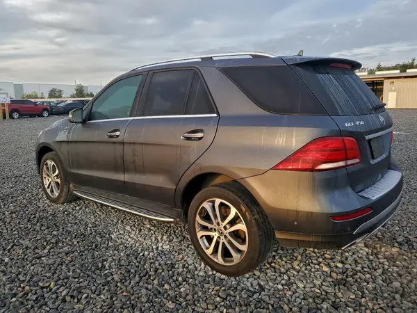 4JGDA5HB7GA631636 2016 MERCEDES-BENZ GLE - Image 2