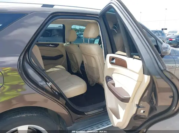 4JGDA5HB7GA717660 2016 MERCEDES-BENZ GLE - Image 8