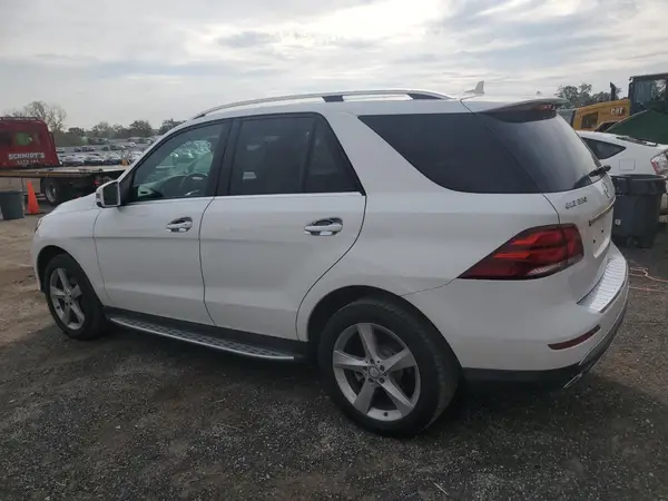 4JGDA5HB7GA737861 2016 MERCEDES-BENZ GLE - Image 2