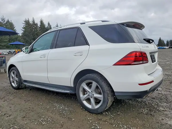 4JGDA5HB7GA738055 2016 MERCEDES-BENZ GLE - Image 2