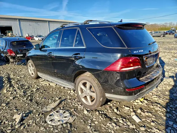 4JGDA5HB7GA808363 2016 MERCEDES-BENZ GLE - Image 2