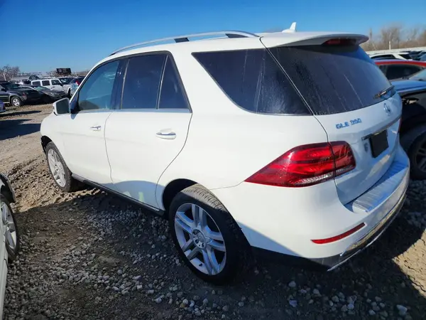 4JGDA5HB7HA819140 2017 MERCEDES-BENZ GLE - Image 2