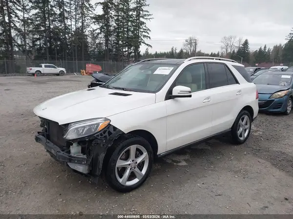 4JGDA5HB7HA832454 2017 MERCEDES-BENZ GLE - Image 2