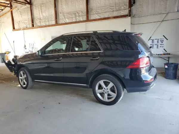 4JGDA5HB7HA874705 2017 MERCEDES-BENZ GLE - Image 2
