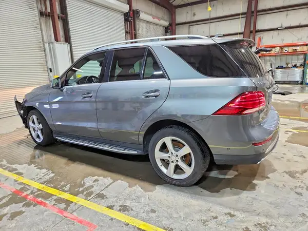 4JGDA5HB7HA904303 2017 MERCEDES-BENZ GLE - Image 2