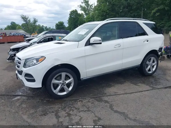 4JGDA5HB7HA930979 2017 MERCEDES-BENZ GLE - Image 2
