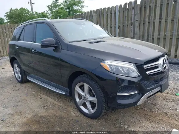 4JGDA5HB7HA984802 2017 MERCEDES-BENZ GLE - Image 1