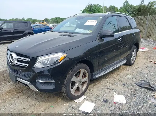 4JGDA5HB7HA984802 2017 MERCEDES-BENZ GLE - Image 2