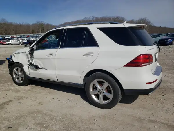 4JGDA5HB7HA993189 2017 MERCEDES-BENZ GLE - Image 2